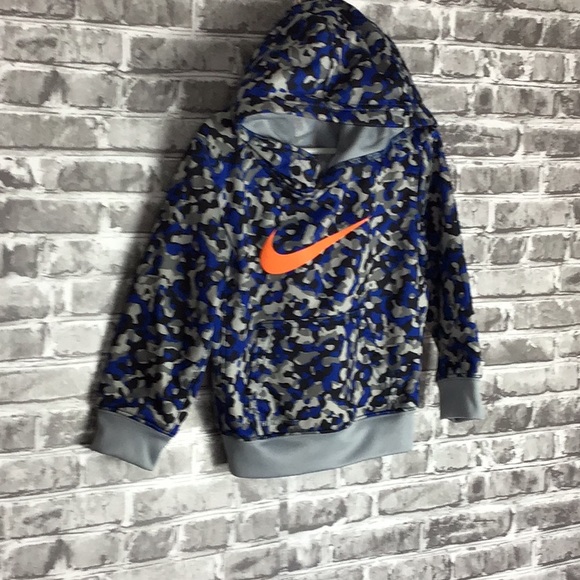 Nike - Picture 2 of 7